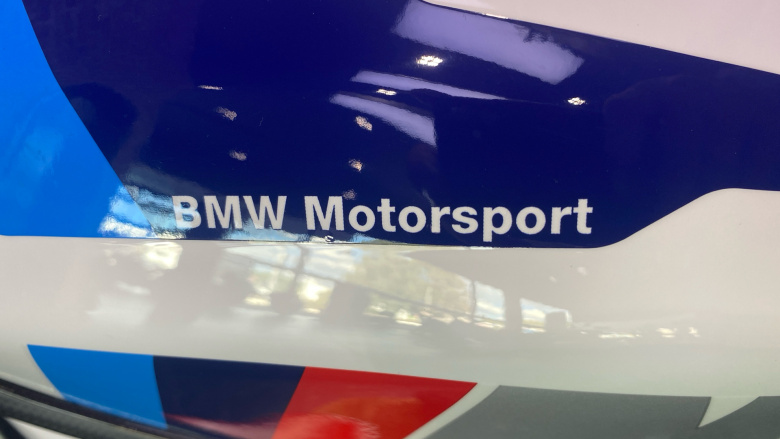 BMW M1000 RR